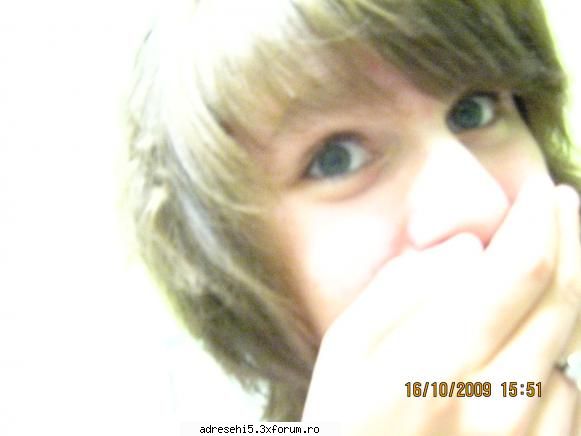 uuuuh :nebun: ce copil tembel esti dudeee :rusine:    :nono:   :finger:   :hi:  :hi:  :uimit: